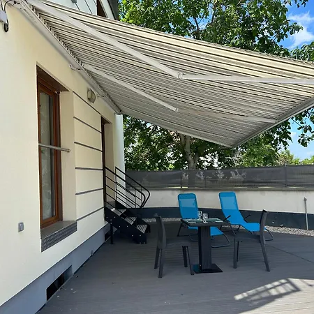 Avec Terrasse Apartment Ebersheim